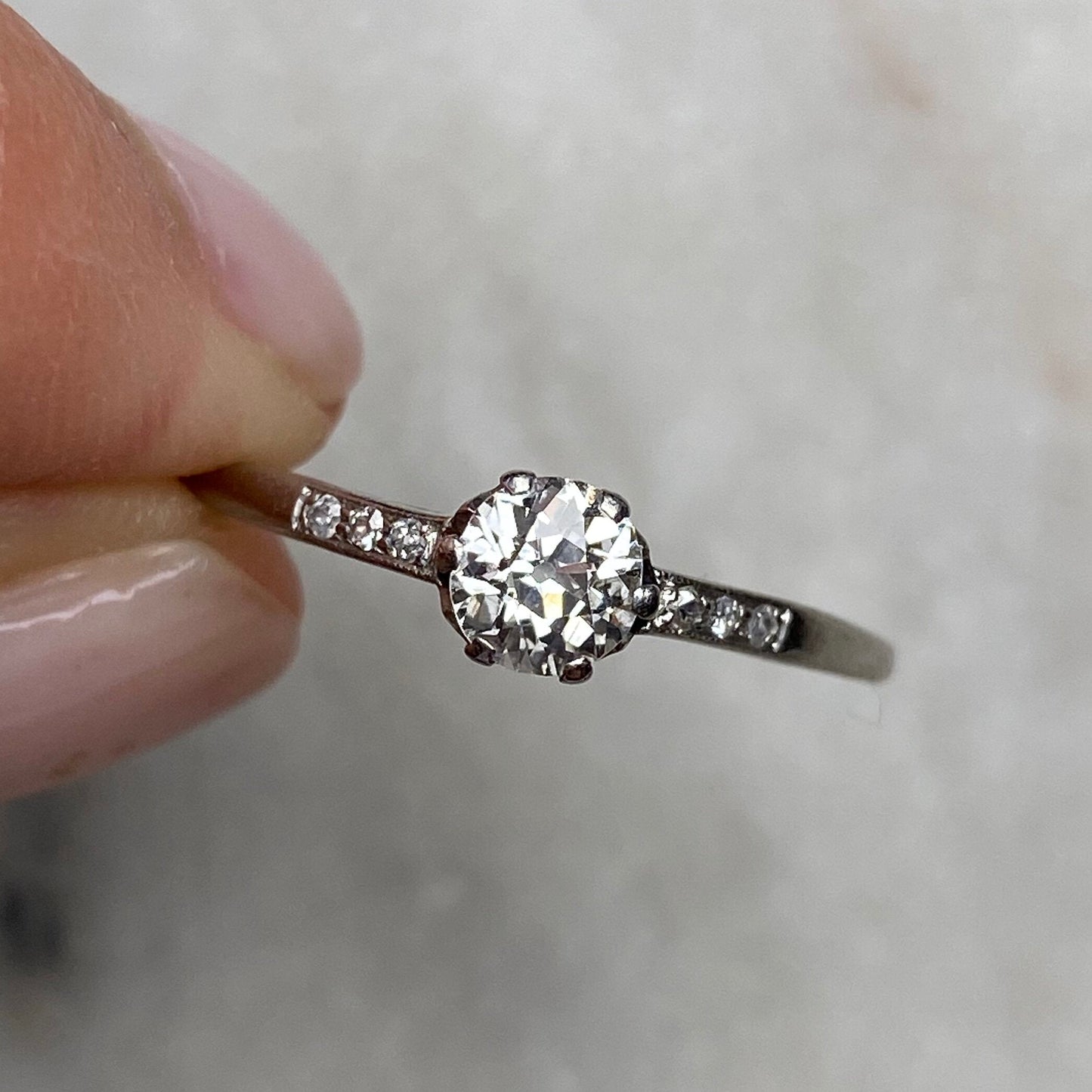 VINTAGE 0.45 CTW DIAMOND SOLITAIRE RING