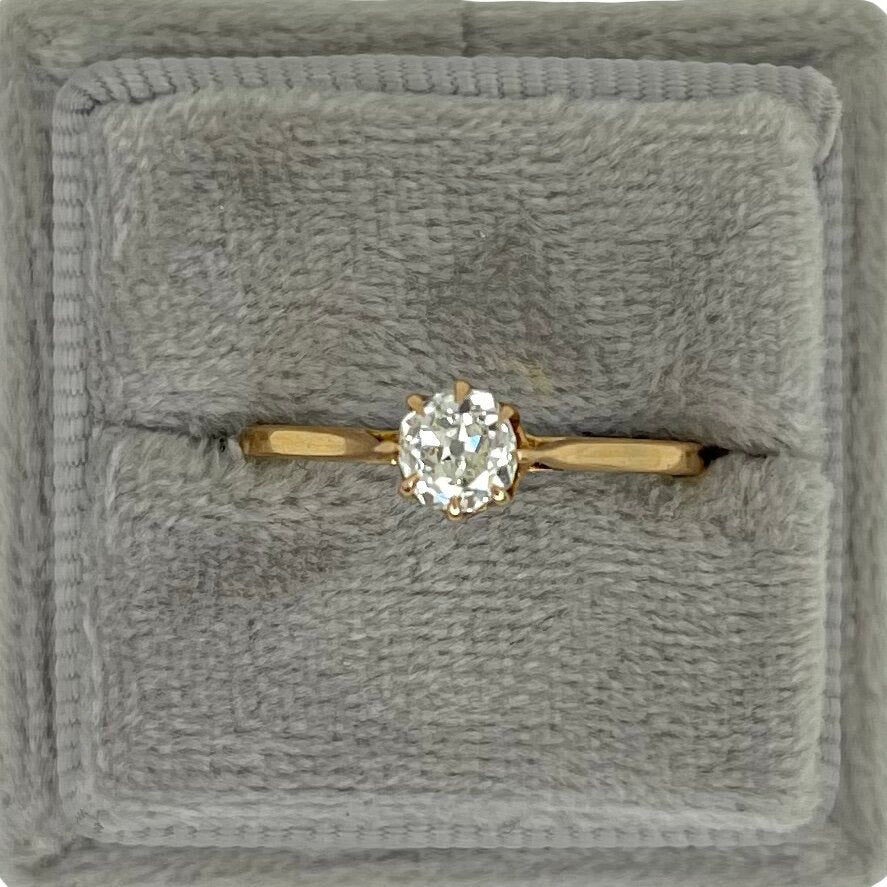 VINTAGE 0.45 CTW DIAMOND SOLITAIRE w/ CLAW PRONGS