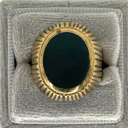 OVAL BLOODSTONE FLUTED GOLD SIGNET RING