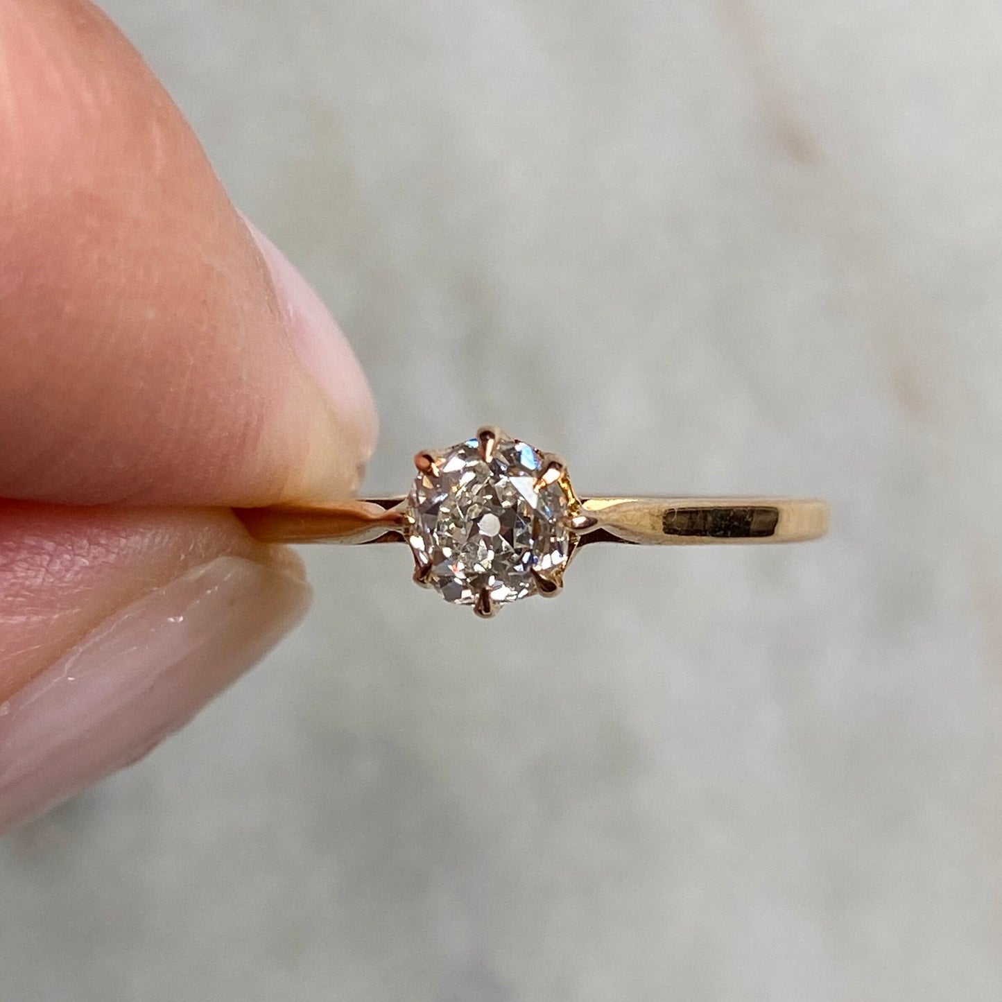 VINTAGE 0.45 CTW DIAMOND SOLITAIRE w/ CLAW PRONGS