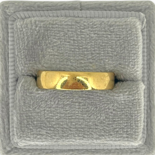 ANTIQUE 22K GOLD BAND RING; Circa 1917